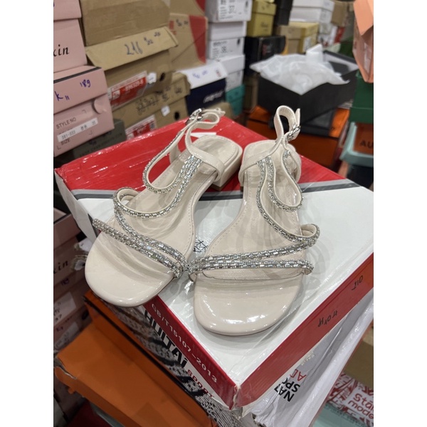 sandan size 35