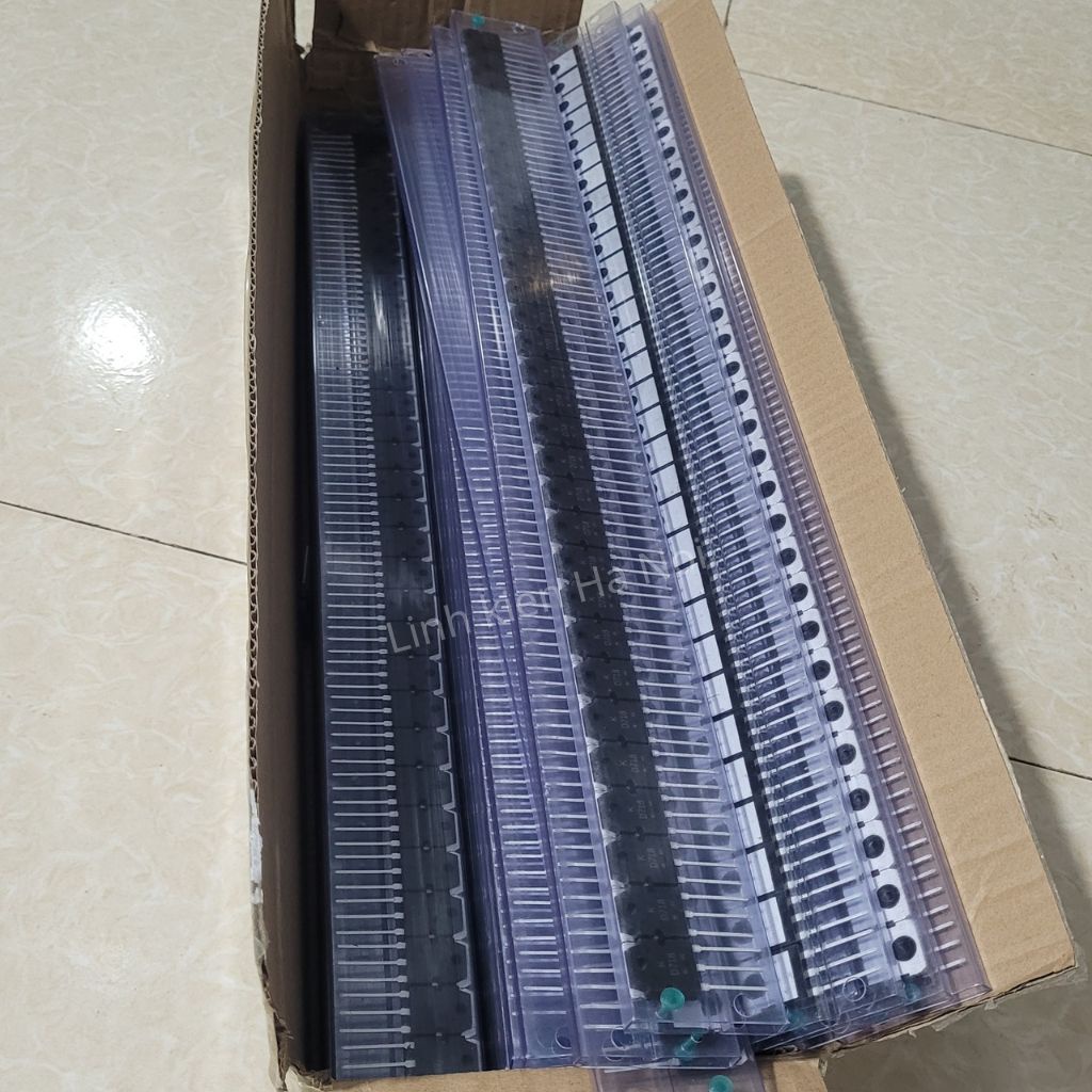 D718 B688 hàng mới lưng đồng chip to