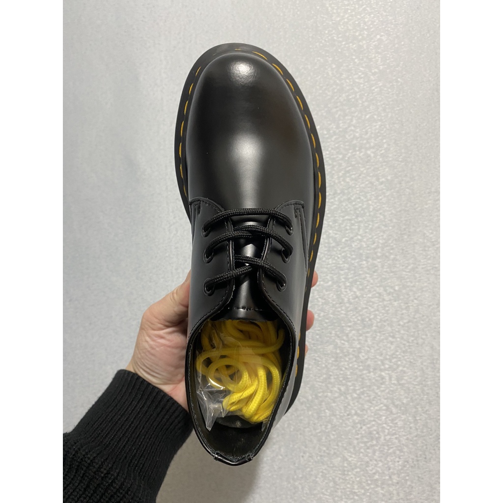Giày Dr.Martens Airwair cổ thấp mũi tròn bằng da đế dày dành cho nữ