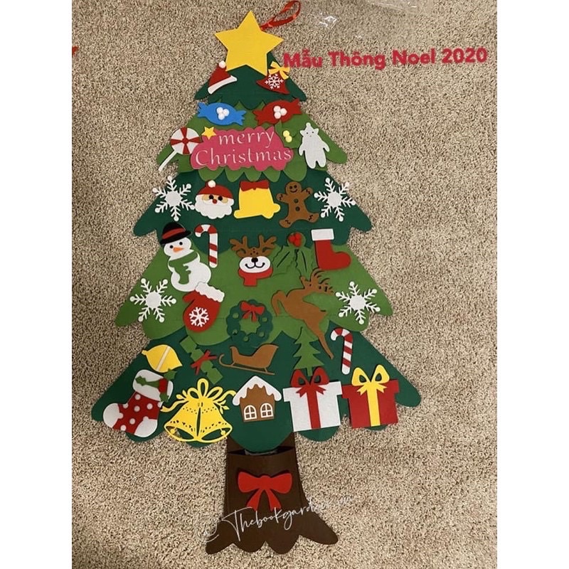 Cây thông noel vải nỉ tặng kèm đèn led + 35 phụ kiện