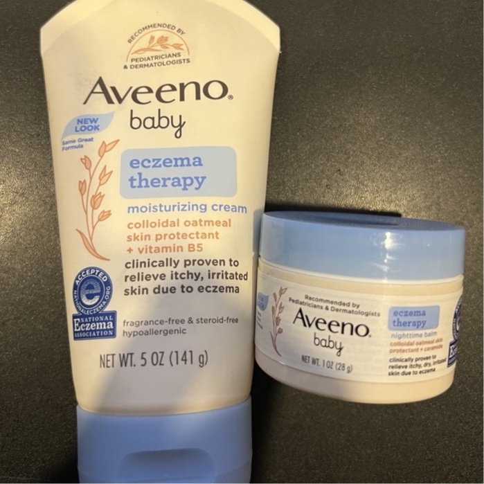 Kem dưỡng Aveeno baby dưỡng da chàm cho bé 141g