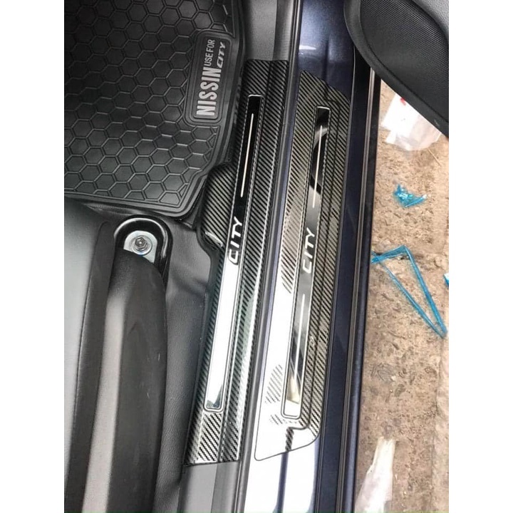 Ốp bậc cửa xe Honda City 2020 - 2022,Chất liệu hợp kim Carbon cao cấp