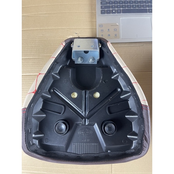 YÊN TRƯỚC XE  MÁY CUB 81,50,82