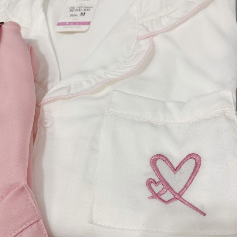 Bộ Dài Tay Lụa Tằm Thái In Hình Tim Siêu Xinh