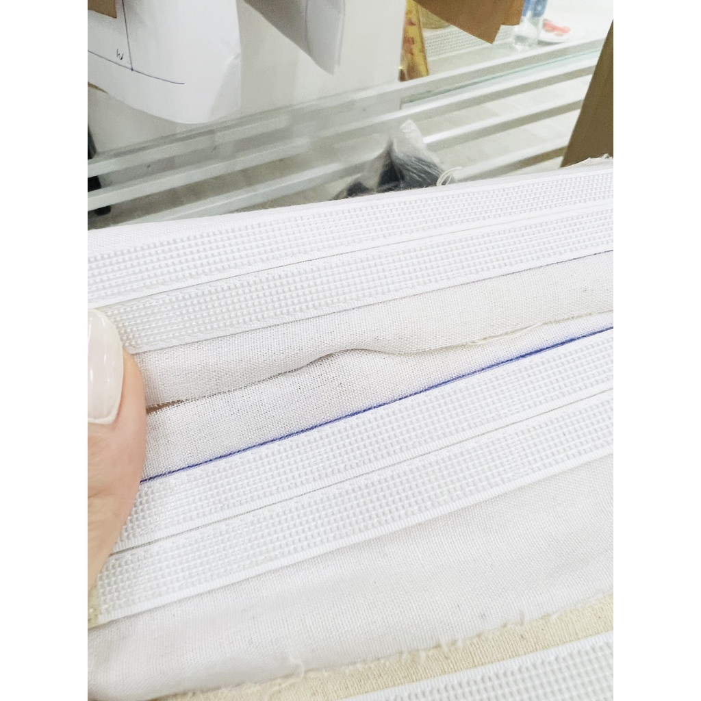 GỌNG NHỰA MAY ĐÈ