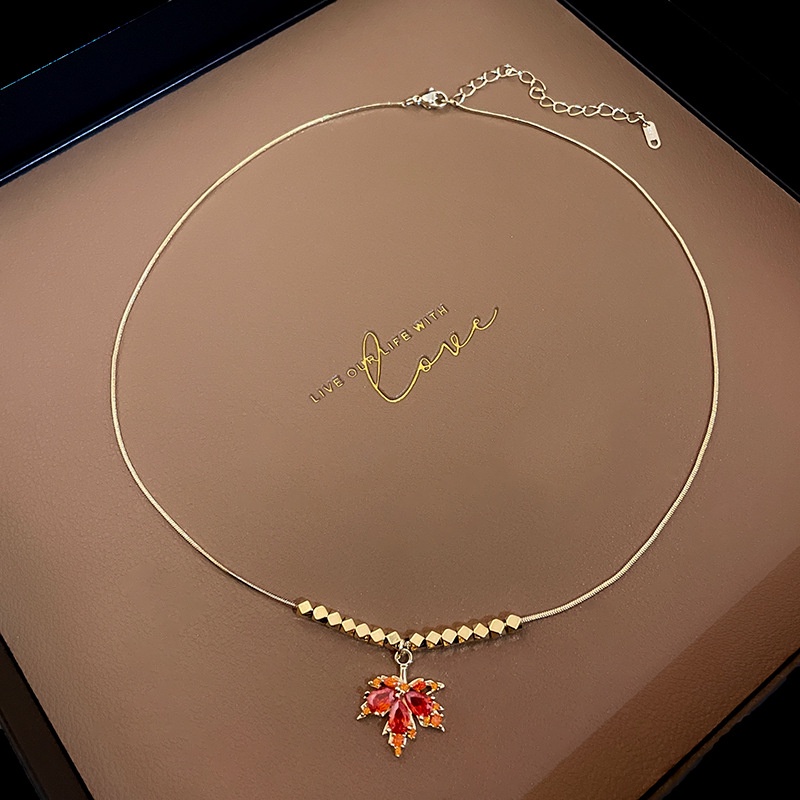 Bộ Trang Sức Dây Chuyền / Nhẫn / Bông Tai Hình Lá Phong Đỏ Đính Đá Pha Lê Thời Trang Cho Nữ