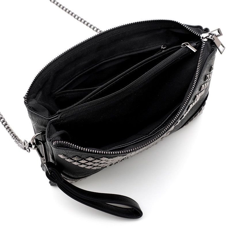 Túi Đeo Chéo Trang Trí Đinh Tán Thời Trang Dành Cho Nữ