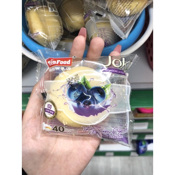 Bánh bông Lan việt quất