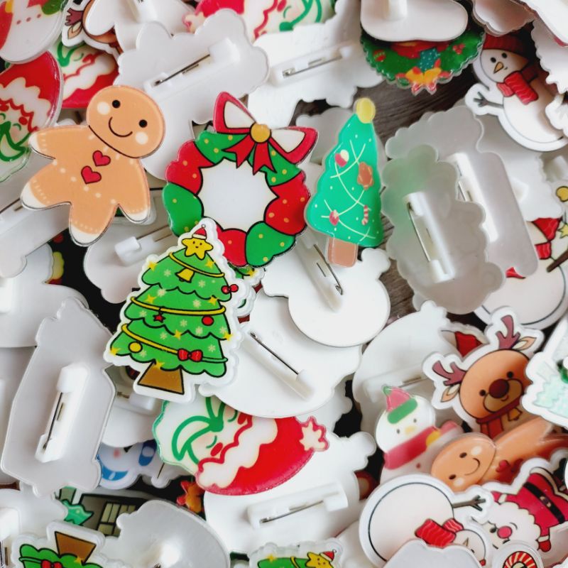 Pin cài balo noel, huy hiệu gài cặp giáng sinh bán sỉ