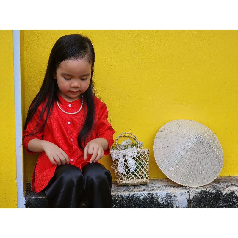 Bà ba gấm cho bé gái