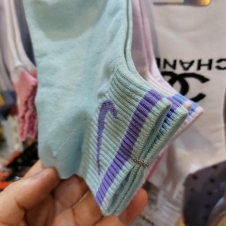 vớ cao cổ qua khỏi mắc cá chân