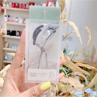Kẹp bấm cong mi TFS the face Shop