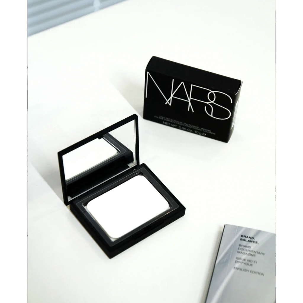 Phấn phủ dạng nén không màu kiềm soát dầu NARS Light Reflecting Setting Powder Pressed - 10g