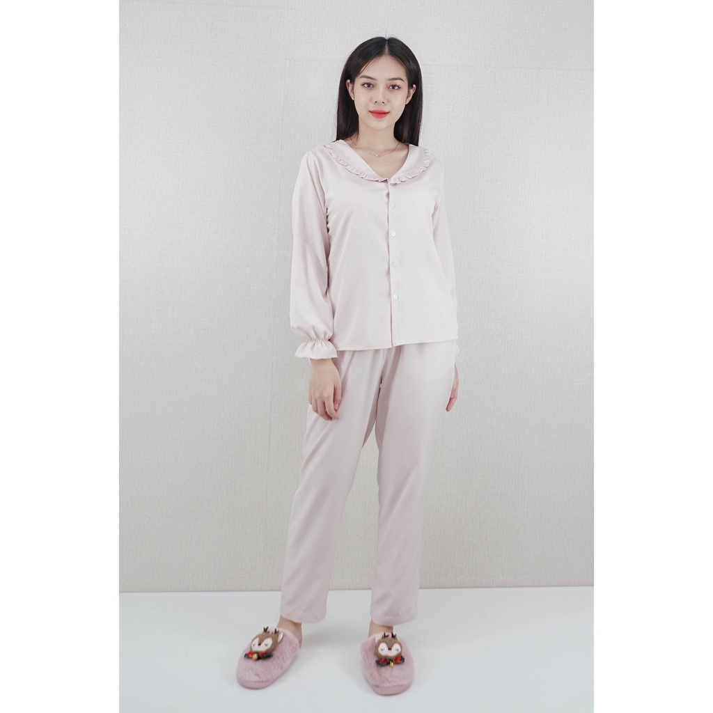 Bộ đồ Pijama nữ Quần dài  tay dài  MÀU KEM ĐẬM CỔ SEN BÈO - vải lụa pháp cao cấp - Cực Kì dễ thương