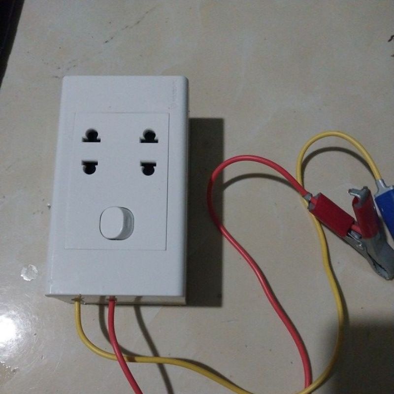 bộ đảo điện 12v lên 220v.liên tục 100w của sino vanlock hàng chính hãng