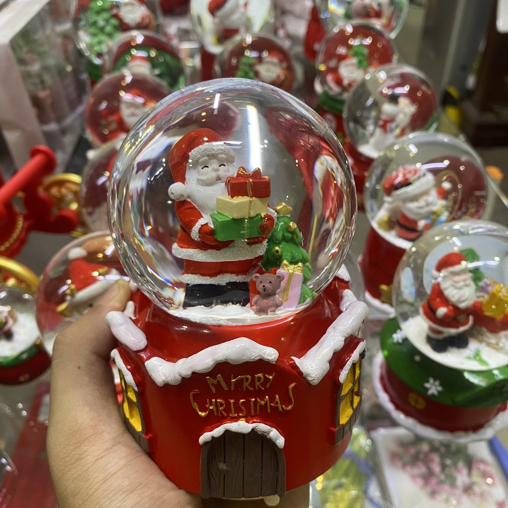 Quả Cầu Tuyết Pha Lê 13x9x9cm Có Nhạc Và Đèn - Quà Tặng Noel Giáng sinh Năm mới