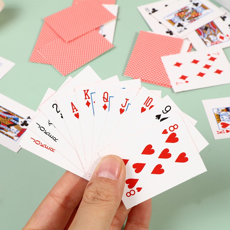 Bộ Bài Tây Mini Tỉ Lệ 1:12 Trang Trí Cho Nhà Búp Bê