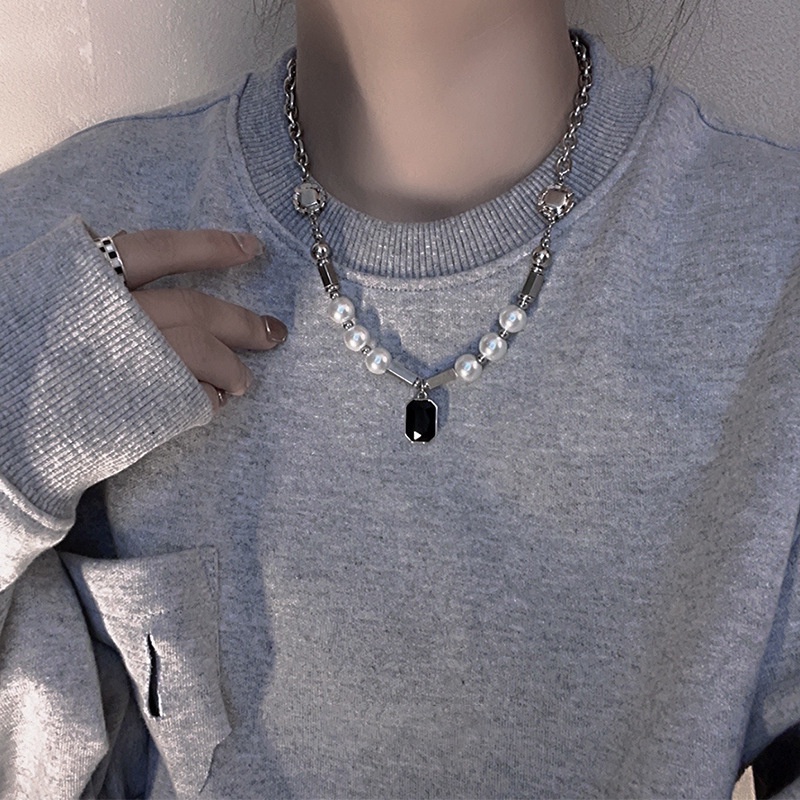 Vòng cổ Thép Titan Đính Đá Đen Thời Trang Cho Nam Nữ