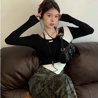 Áo Vạt Nhọn Tay Dài Cổ Yếm Thêu Dây Xích Phối Màu