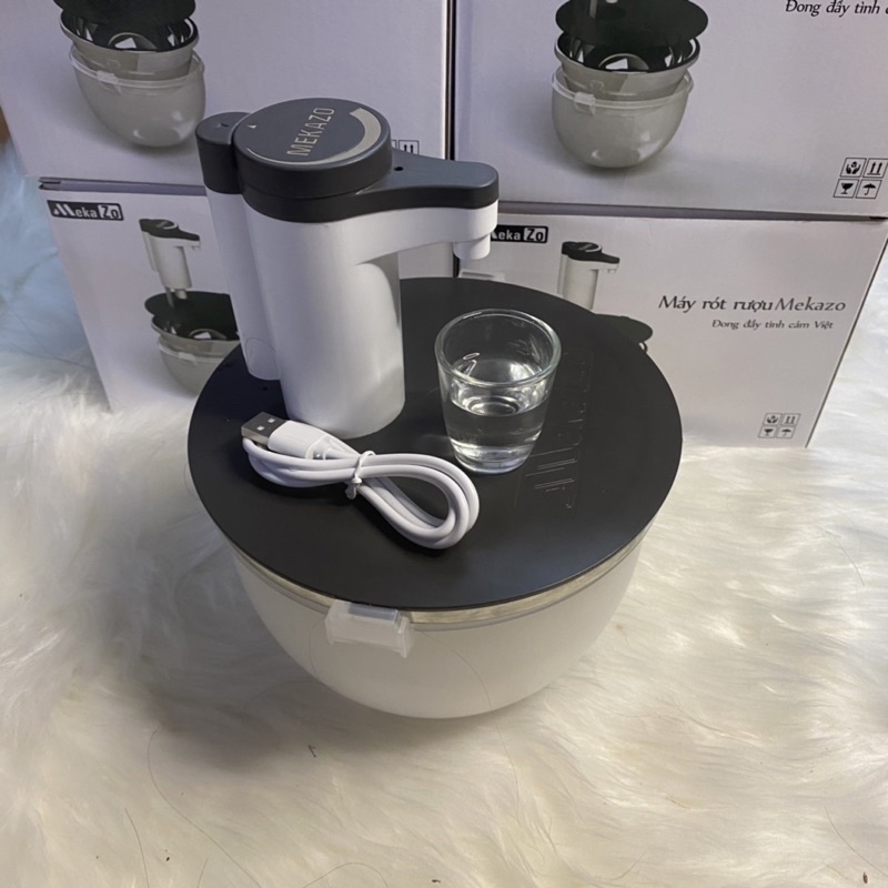 Bình Rượu Tự Động Mới Nhất Năm 2022