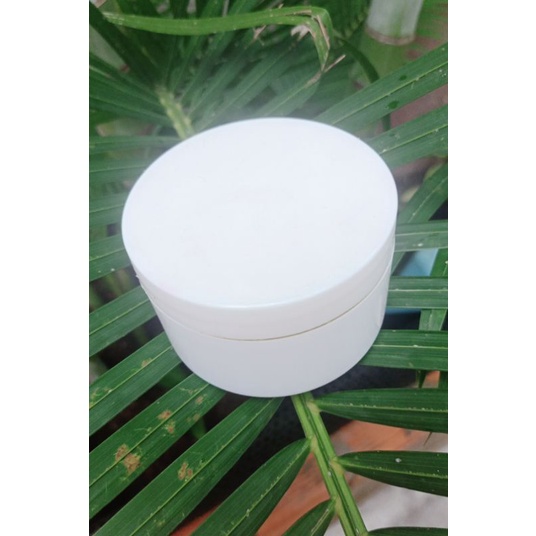 Kem body trắng da giữ ẩm