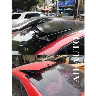 Đuôi gió nóc kính thể thao cho xe Mazda 3