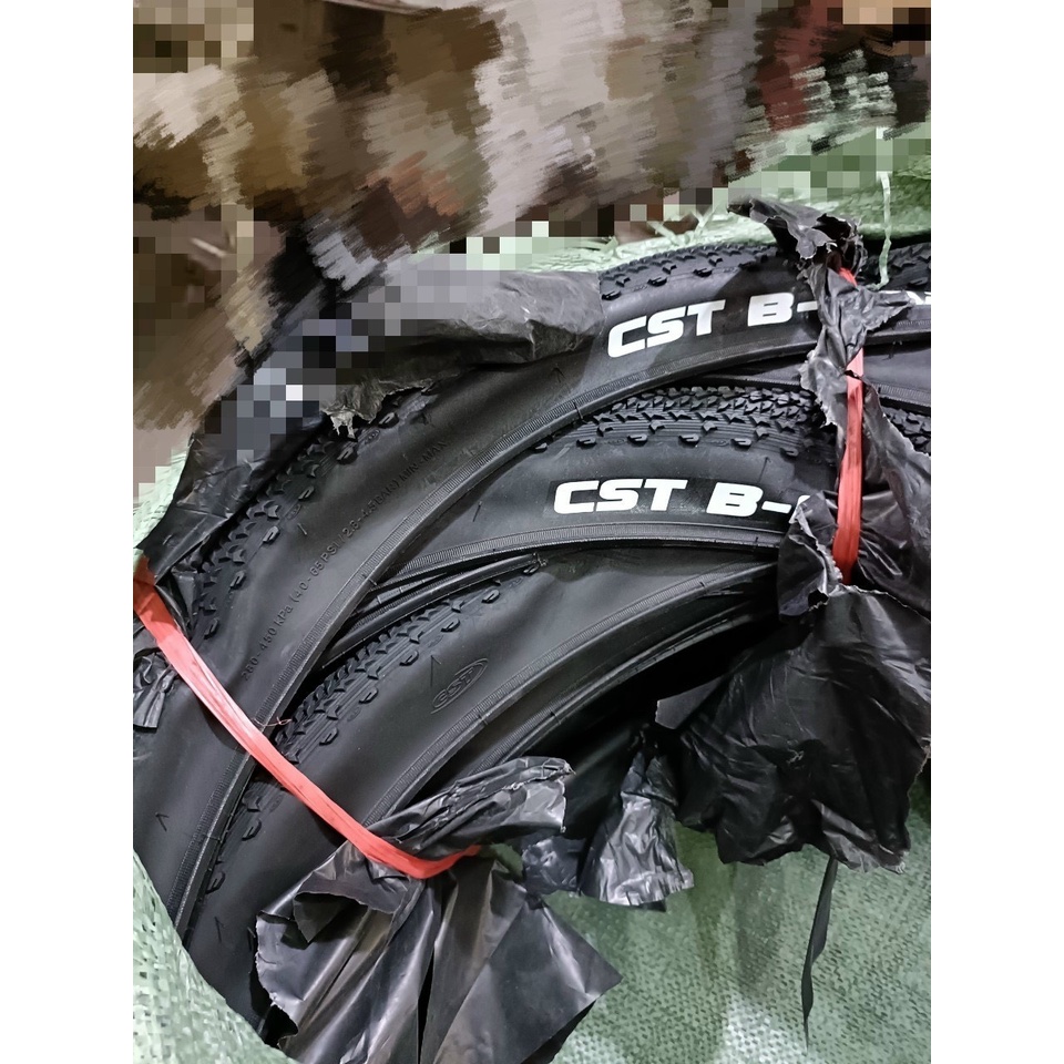 Lốp vỏ xe đạp địa hình 27.5x1.95 CST