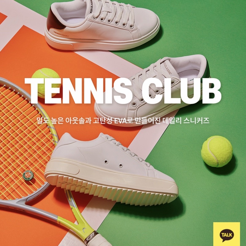 Giày thể thao trắng đế cao gót pha nhiều màu Akcl