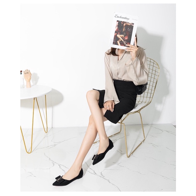 GIÀY BỆT PHỐI KHOÁ L.V ĐÁ XIÊU SANG CHÂN EO THON