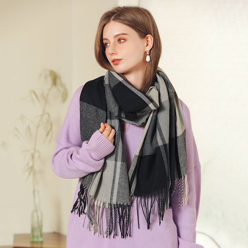 Khăn Choàng Cổ Cashmere Dày Dặn Phối Tua Rua Thời Trang Mùa Đông Cho Nữ