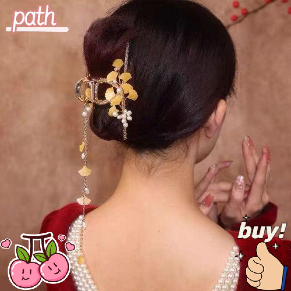 Kẹp Tóc Tua Rua Cá Mập / Bướm Đính Ngọc Trai Cổ Điển