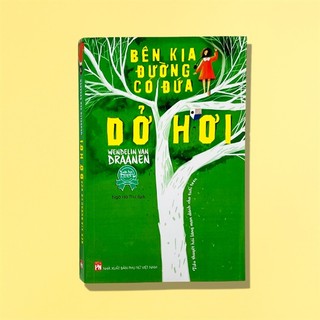 Sách - bên kia đường có đứa dở hơi