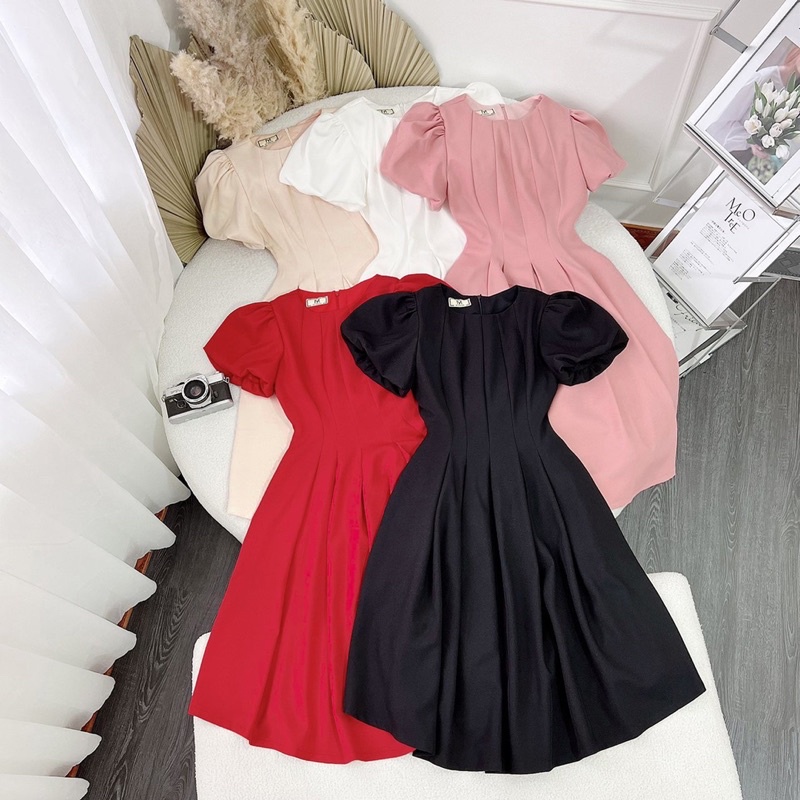 Đầm Tay Búp Xoè