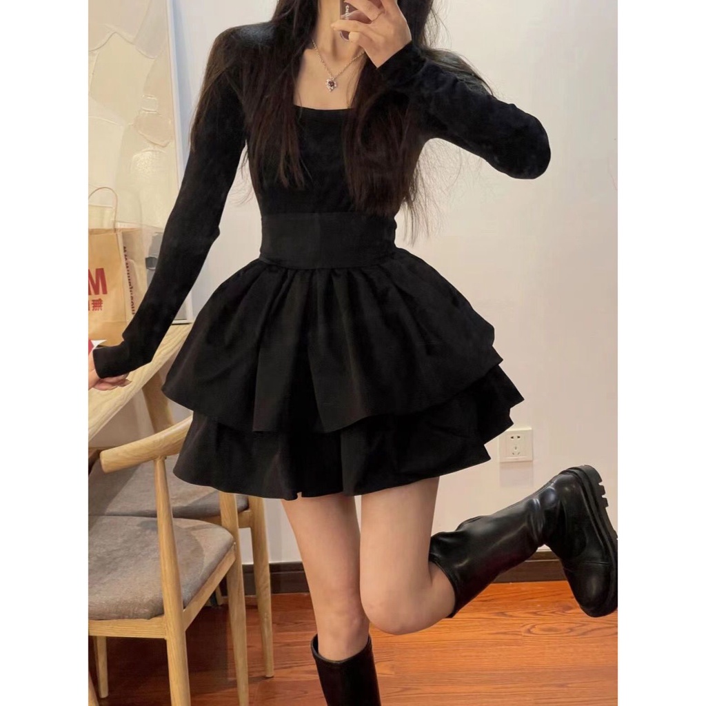 Đầm Đen Tay Dài Cổ Tròn Dáng Ôm Thời Trang Thu Đông Cho Nữ