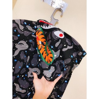 Áo khoác jacket Bape phát sáng galaxy
