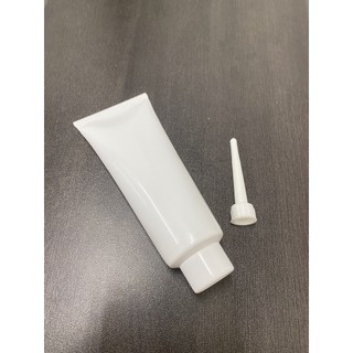 Tuýp nhựa nền trắng 120ml