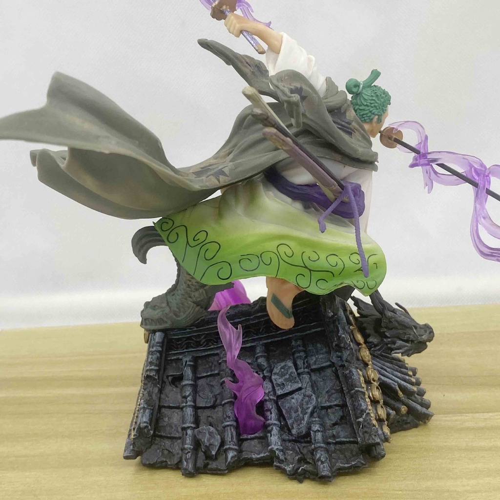 Mô Hình Nhân Vật Roronoa Zoro Trong Phim Hoạt Hình One Piece