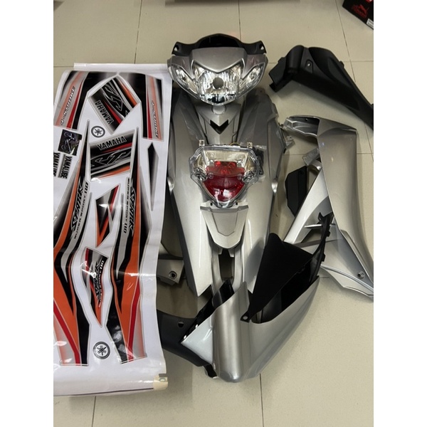 Dàn áo sirius gắn cho xe 100 và 110 tặng kèm pha đèn ,đèn lái ốc và tem xe như hình mẫu😍