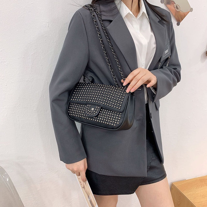 Túi Đeo Chéo Nhỏ Hình Vuông Đính Đinh Tán Thời Trang Đường Phố Cho Nữ