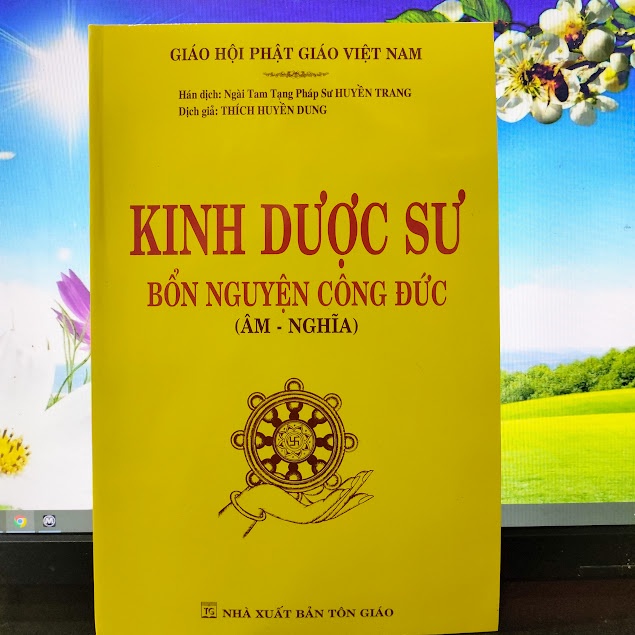 Mã BMLT35 giảm đến 35K Sách - Kinh Dược Sư Âm-Nghĩa Thầy Huyền Dung