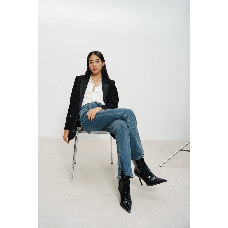 Áo blazer nữ MONOTALK dáng chiết eo nhẹ vạt phối tafta Màu Đen T40032TK