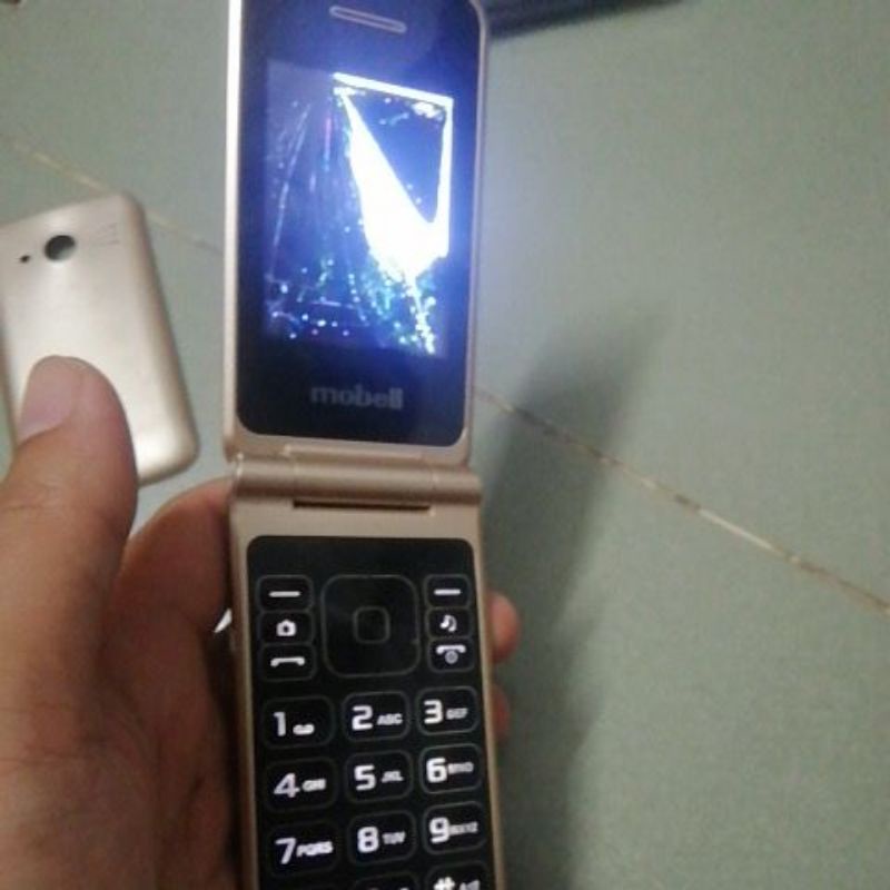 mobell M729 sống hư màn
