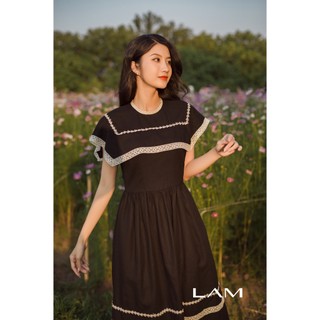 Đầm linen cổ bèo viền ren jena lam22d33