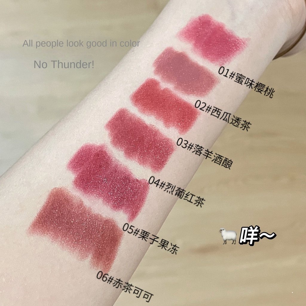 Son Môi Bút Chì Hiệu Ứng Lì Dưỡng Ẩm Không Dễ Phai Màu