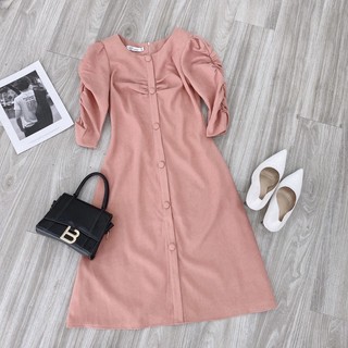 Đầm nhung tăm rúm ngực cúc bọc