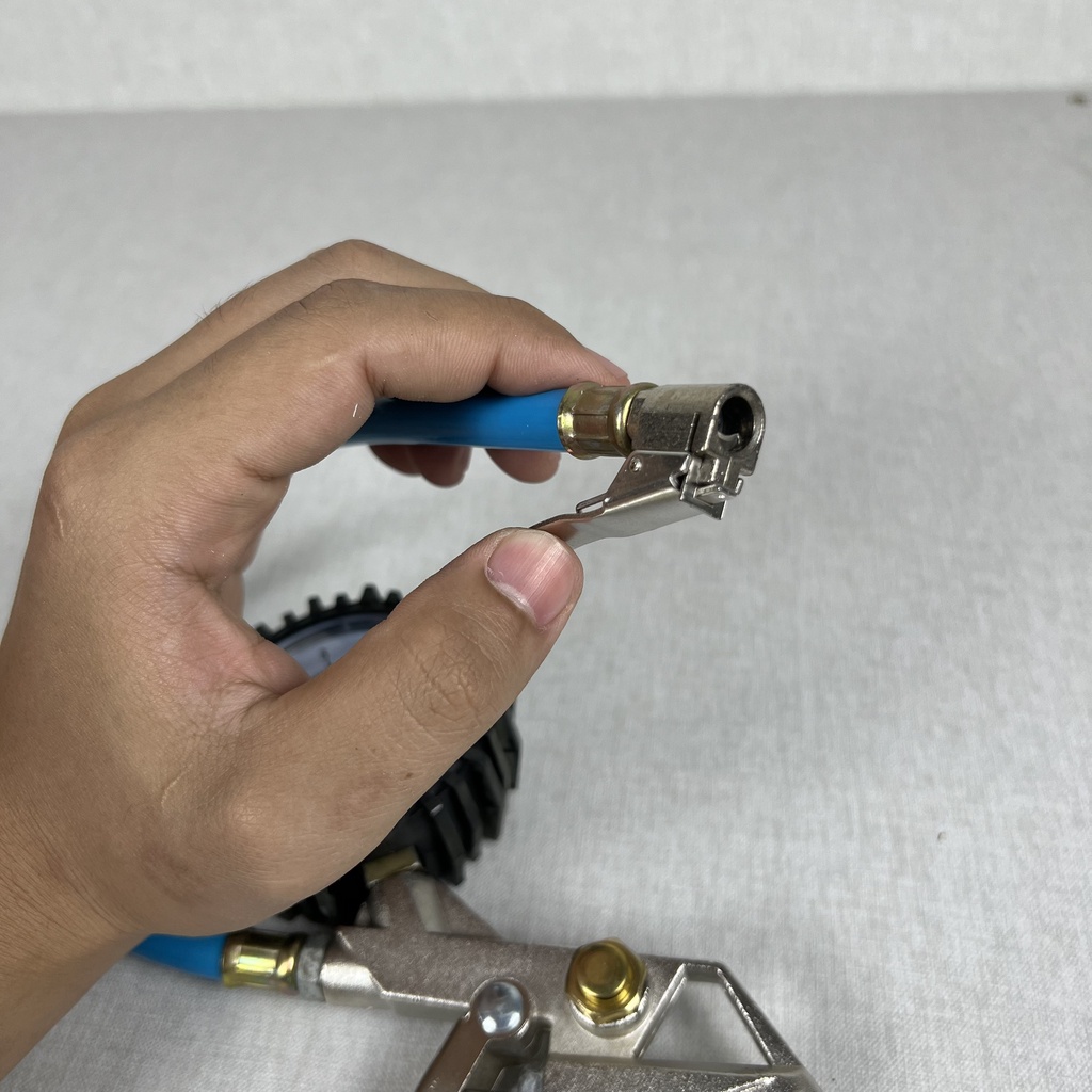 Đầu bơm xe hơi-xe máy Có đồng hồ đo áp -SHINSTORE