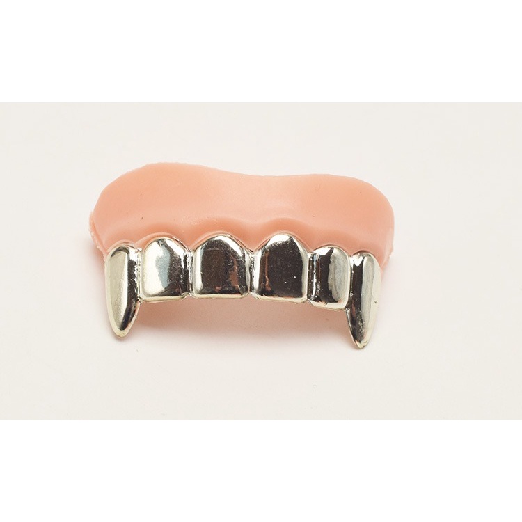 Răng giả dùng để hóa trang ngày cá tháng tư-Răng vẩu giả răng hô