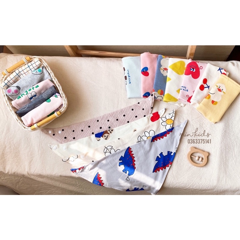 Yếm cổ tam giác cotton cho bé trai