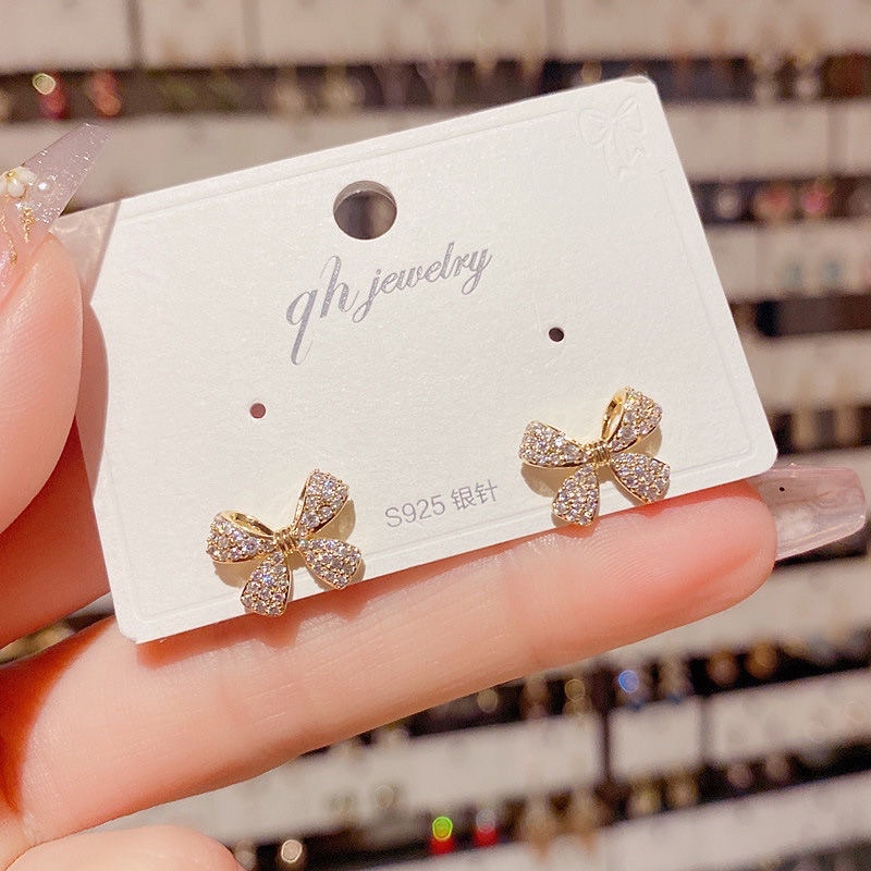 bông tai móc phía sau đính đá và châu sang chảnh, khuyên tai nơ tiểu thư