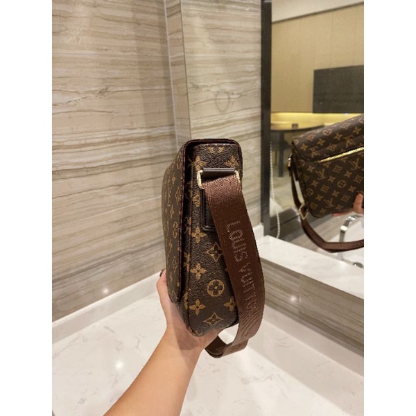 Túi (cặp)nam hàng super sz26x22cm họa tiết 4 màu phom phồng đẹp fullbox nam châm